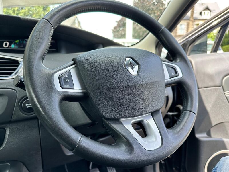 RENAULT GRAND SCENIC