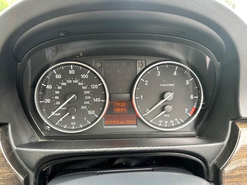 BMW 3 SERIES