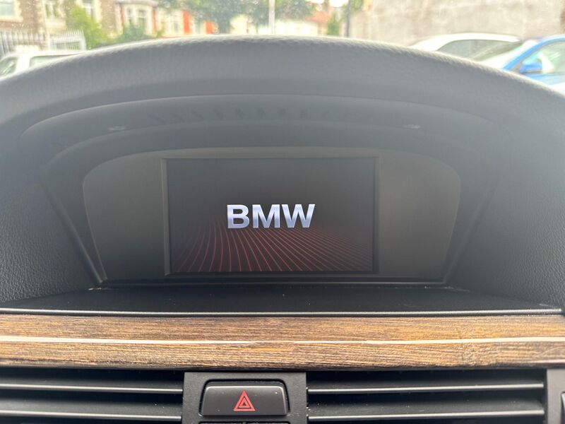 BMW 3 SERIES