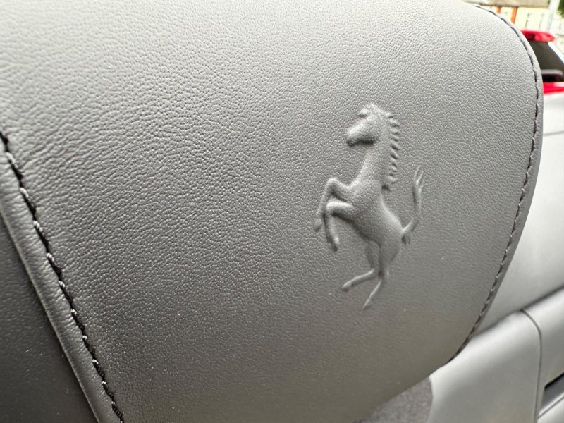 FERRARI ROMA