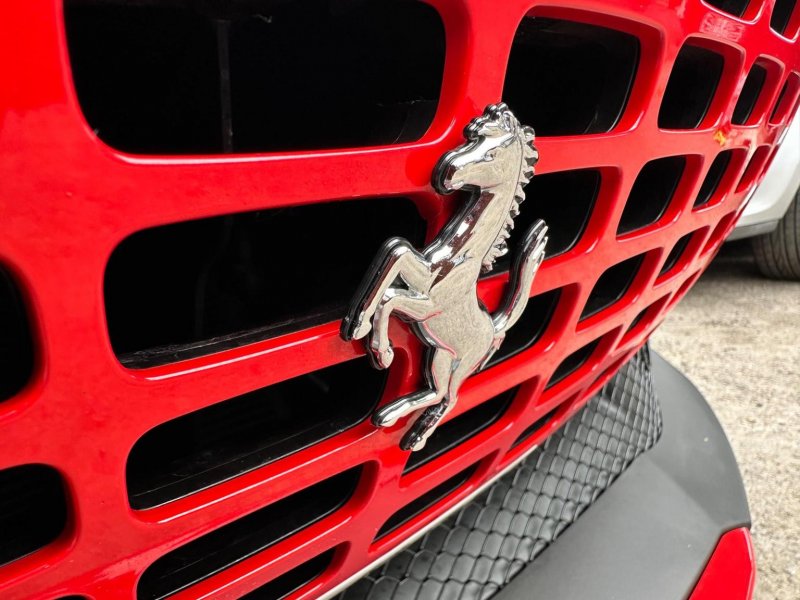FERRARI ROMA