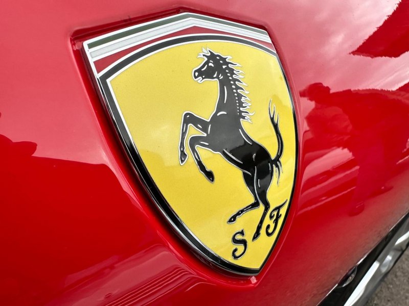 FERRARI ROMA