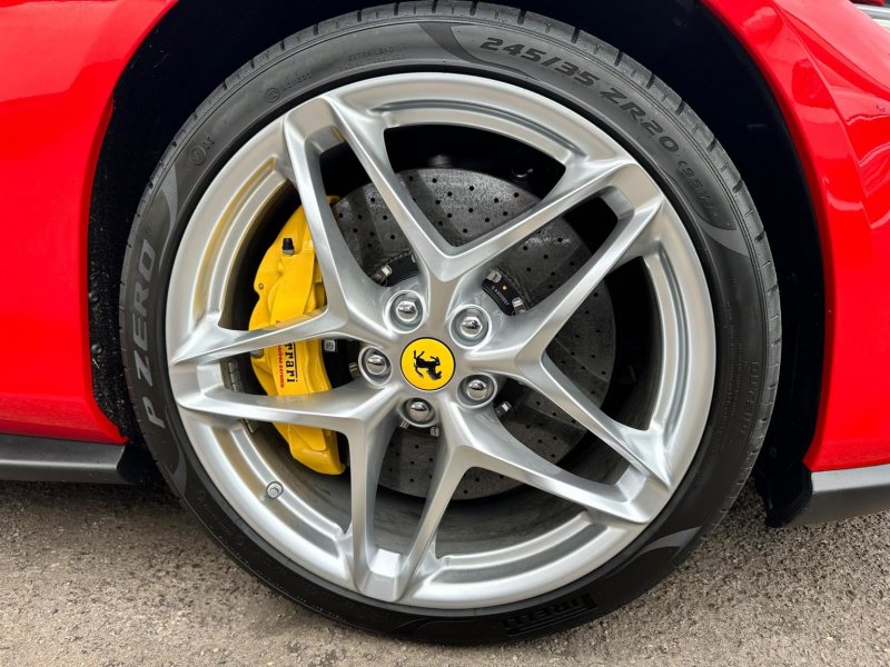 FERRARI ROMA