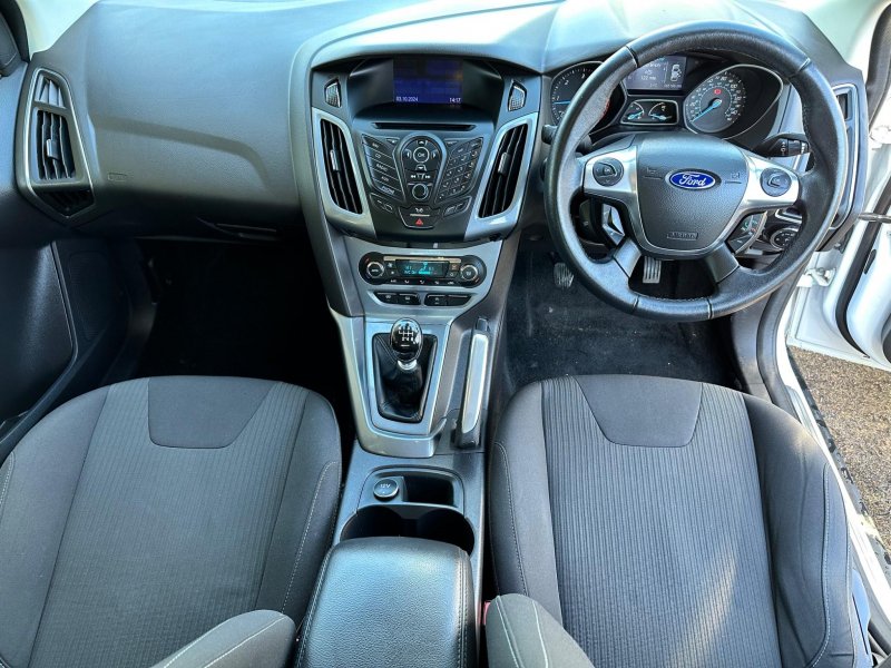 FORD FOCUS