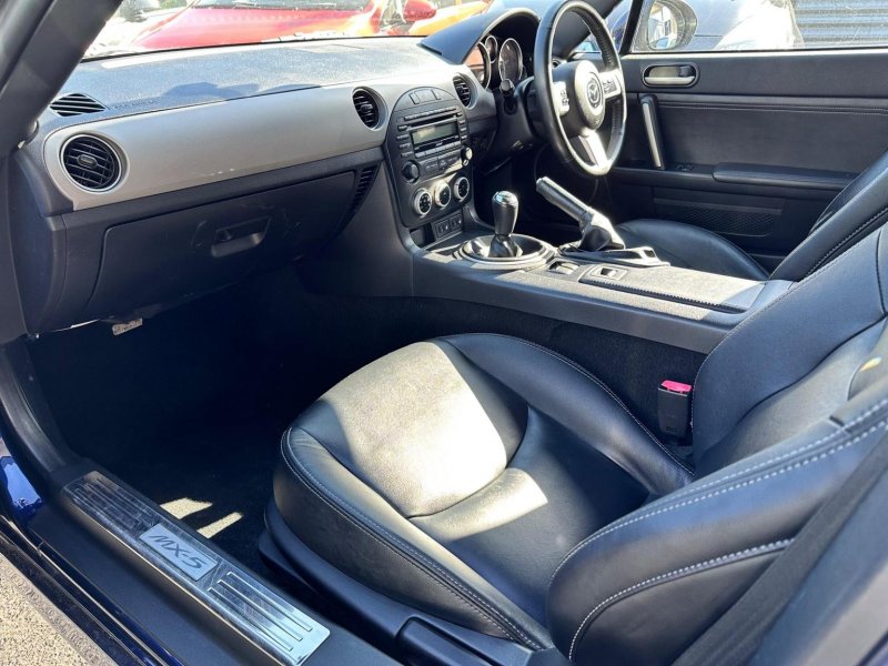 MAZDA MX-5
