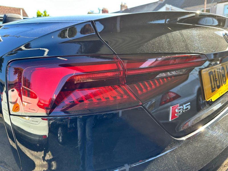 AUDI S5