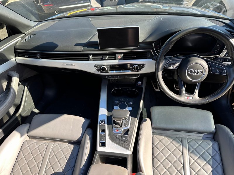 AUDI S5