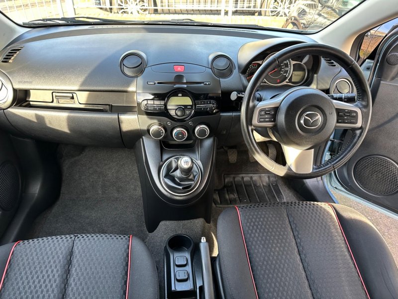 MAZDA MAZDA2