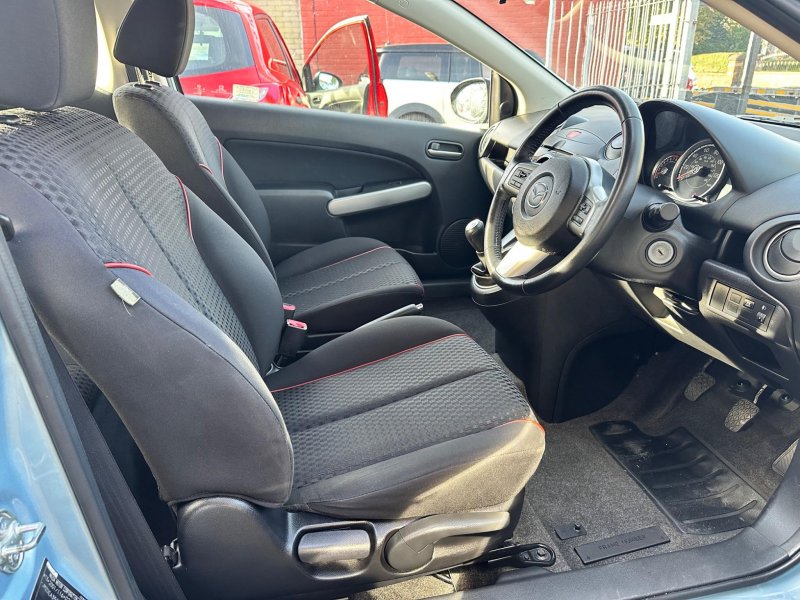 MAZDA MAZDA2