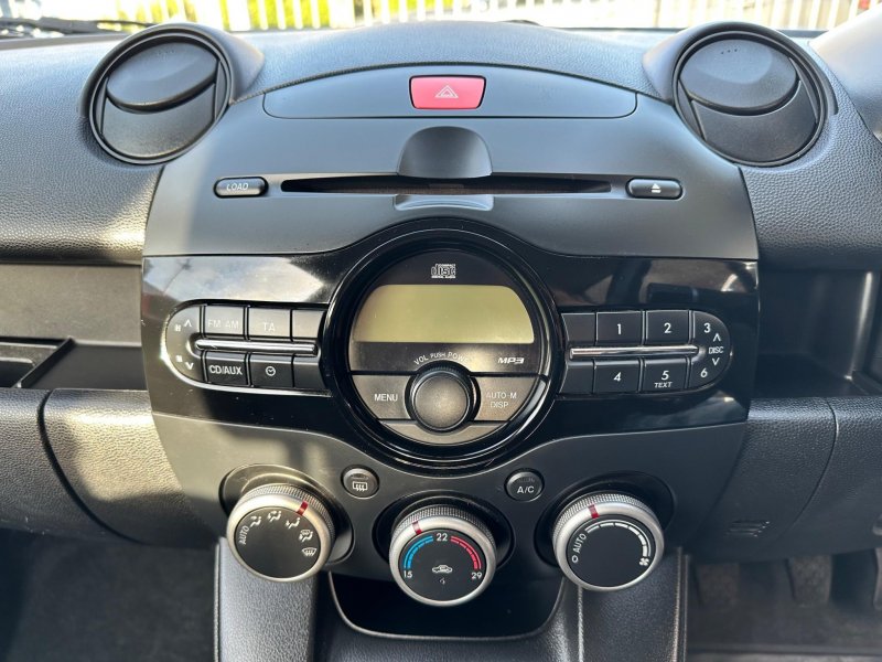 MAZDA MAZDA2