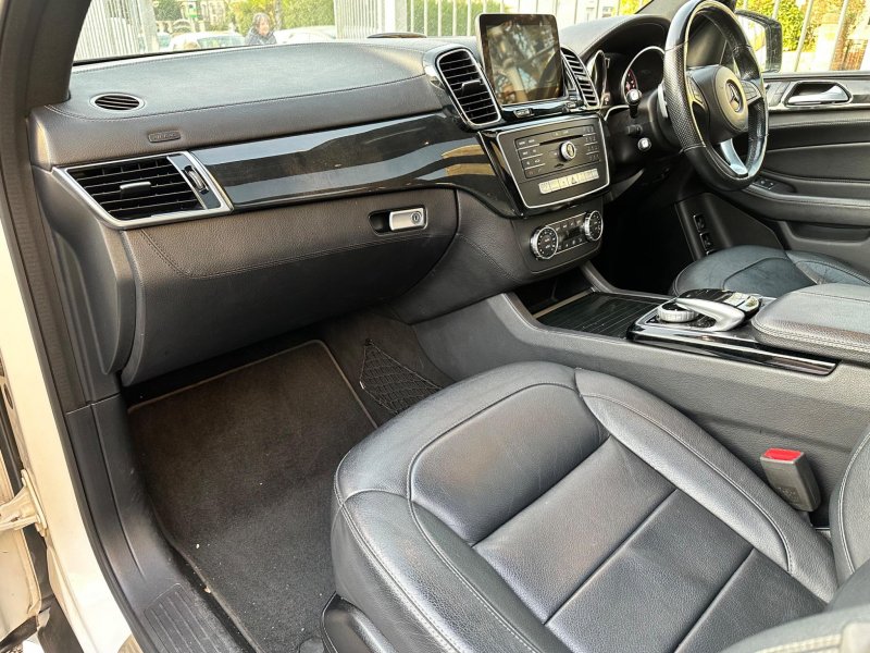 MERCEDES-BENZ GLS