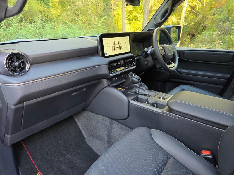 TOYOTA LAND CRUISER