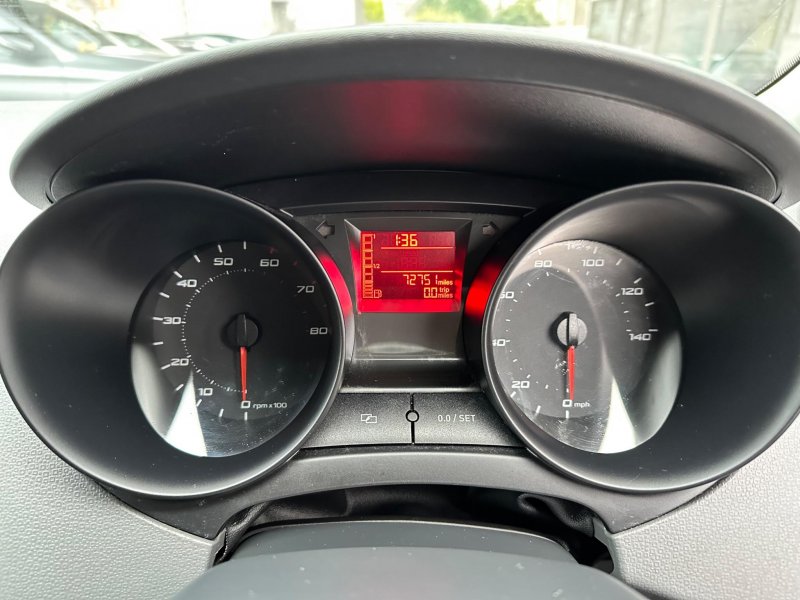 SEAT IBIZA