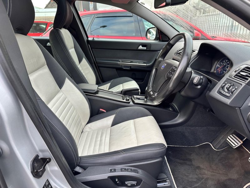 VOLVO S40