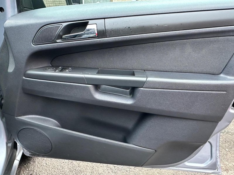 VAUXHALL ZAFIRA