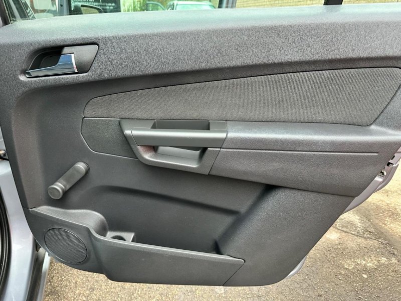 VAUXHALL ZAFIRA