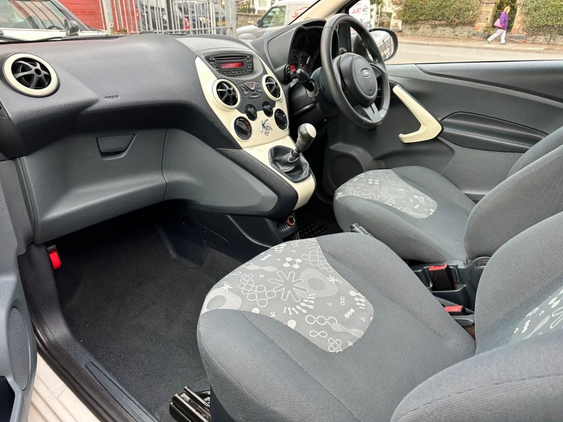 FORD KA