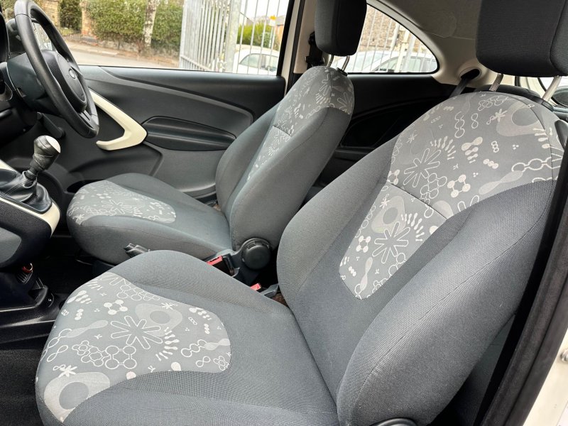 FORD KA