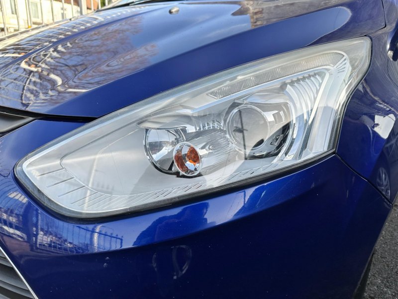 FORD B-MAX