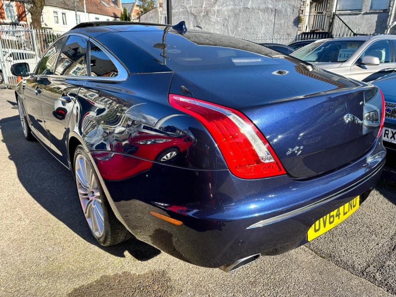 JAGUAR XJ