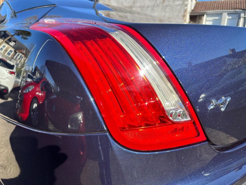JAGUAR XJ