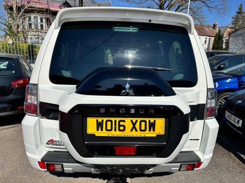 MITSUBISHI SHOGUN