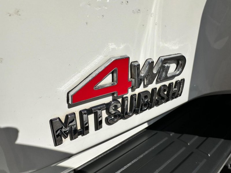 MITSUBISHI SHOGUN