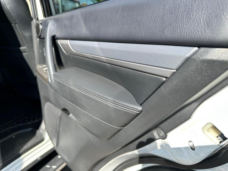 MITSUBISHI SHOGUN
