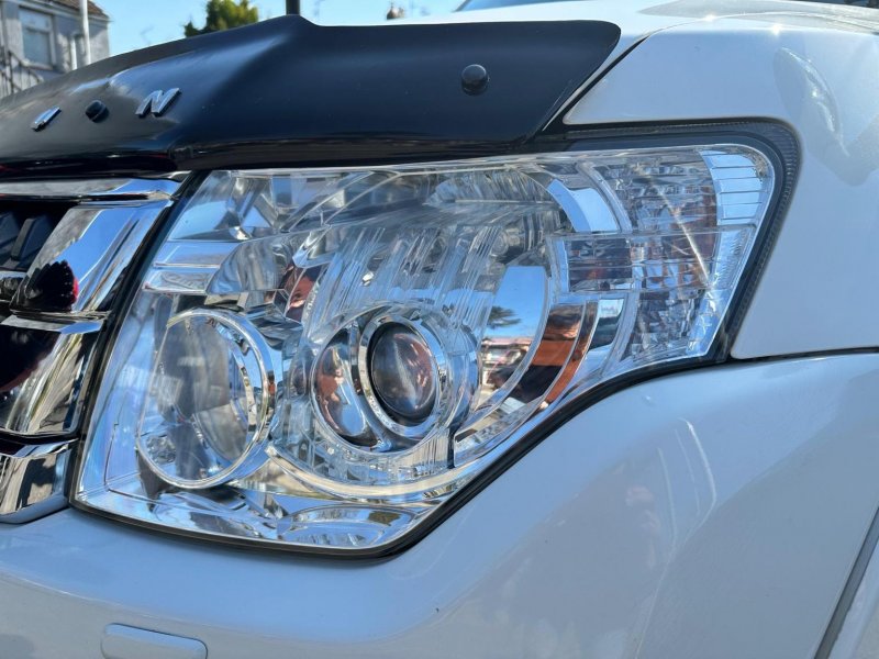 MITSUBISHI SHOGUN