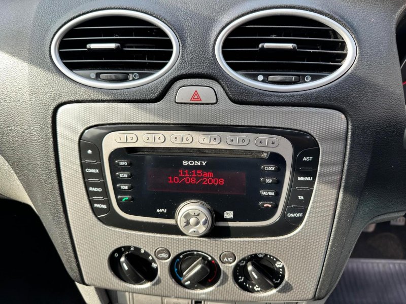 FORD FOCUS