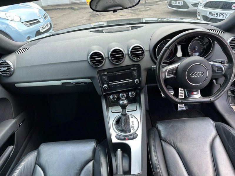 AUDI TT